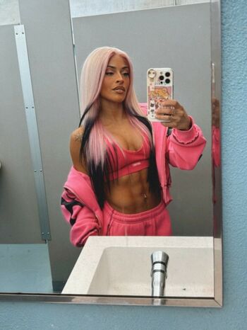Zelina Vega