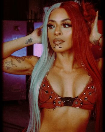 Zelina Vega