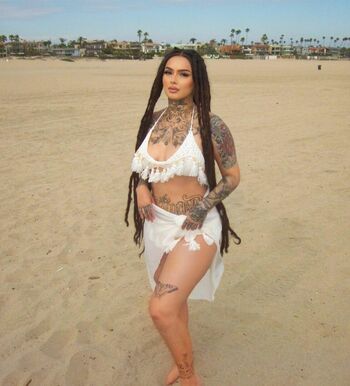 Zhavia