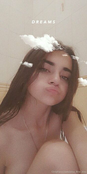 zina_first_kiss
