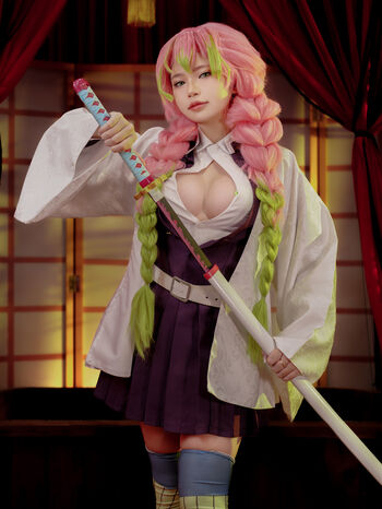 ZinieQ Cosplayer