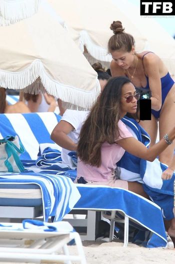 Zoe Saldana