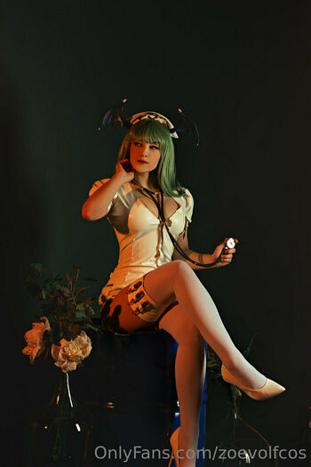Zoe Volf Cosplay
