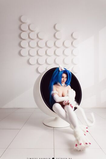 Zoe Volf Cosplay