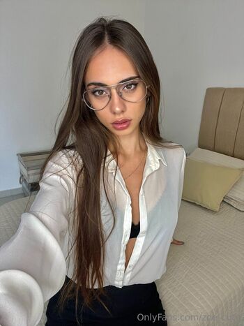 zoe_yourlove
