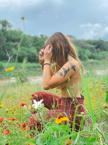 zoebytheriverfree