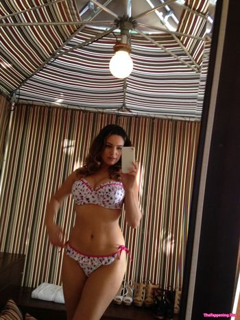 Kelly Brook