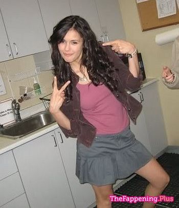 Nina Dobrev