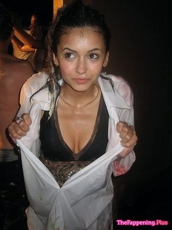 Nina Dobrev