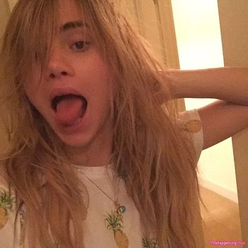 Suki Waterhouse