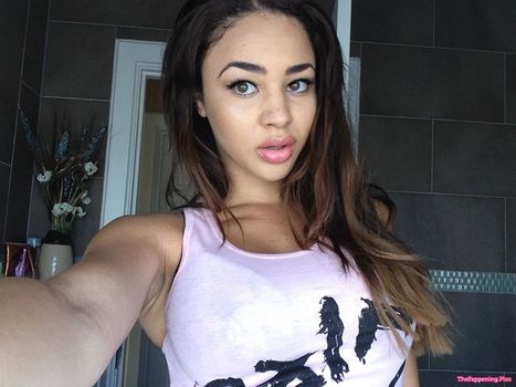 Courtnie Quinlan