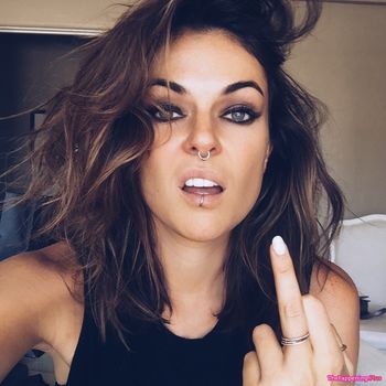 Serinda Swan