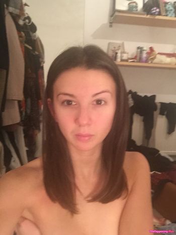 Zizi Strallen